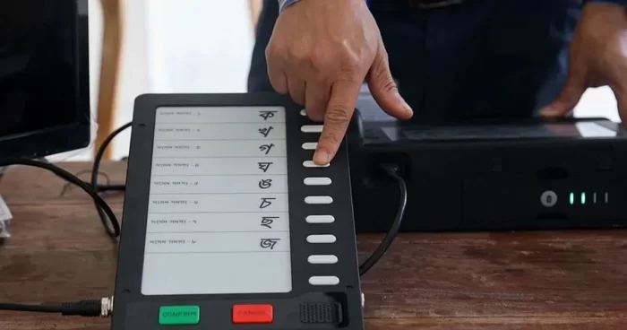 রক্ষনাবেক্ষণের অভাবে অকেজো ৯৪০ কোটি টাকার ইভিএম মেশিন